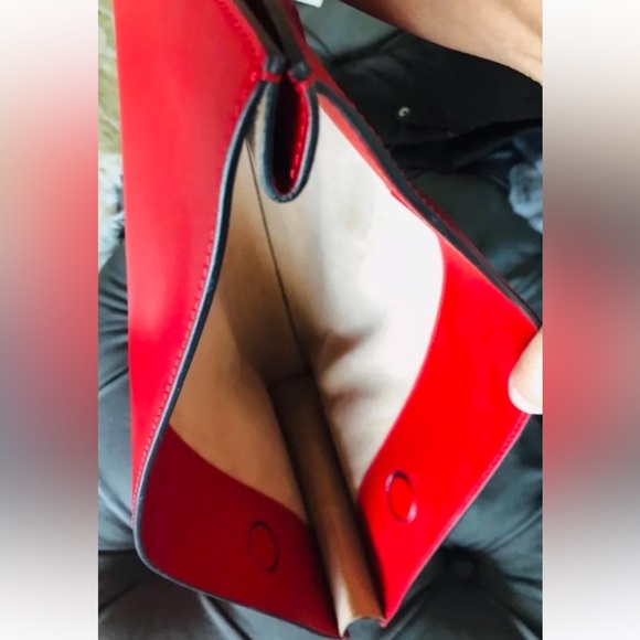 SOLD ‼️ Gucci Clutch Large Red Leather 100% authentic - Picture 9 of 10